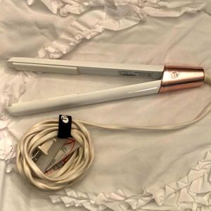 T3 Flat Iron